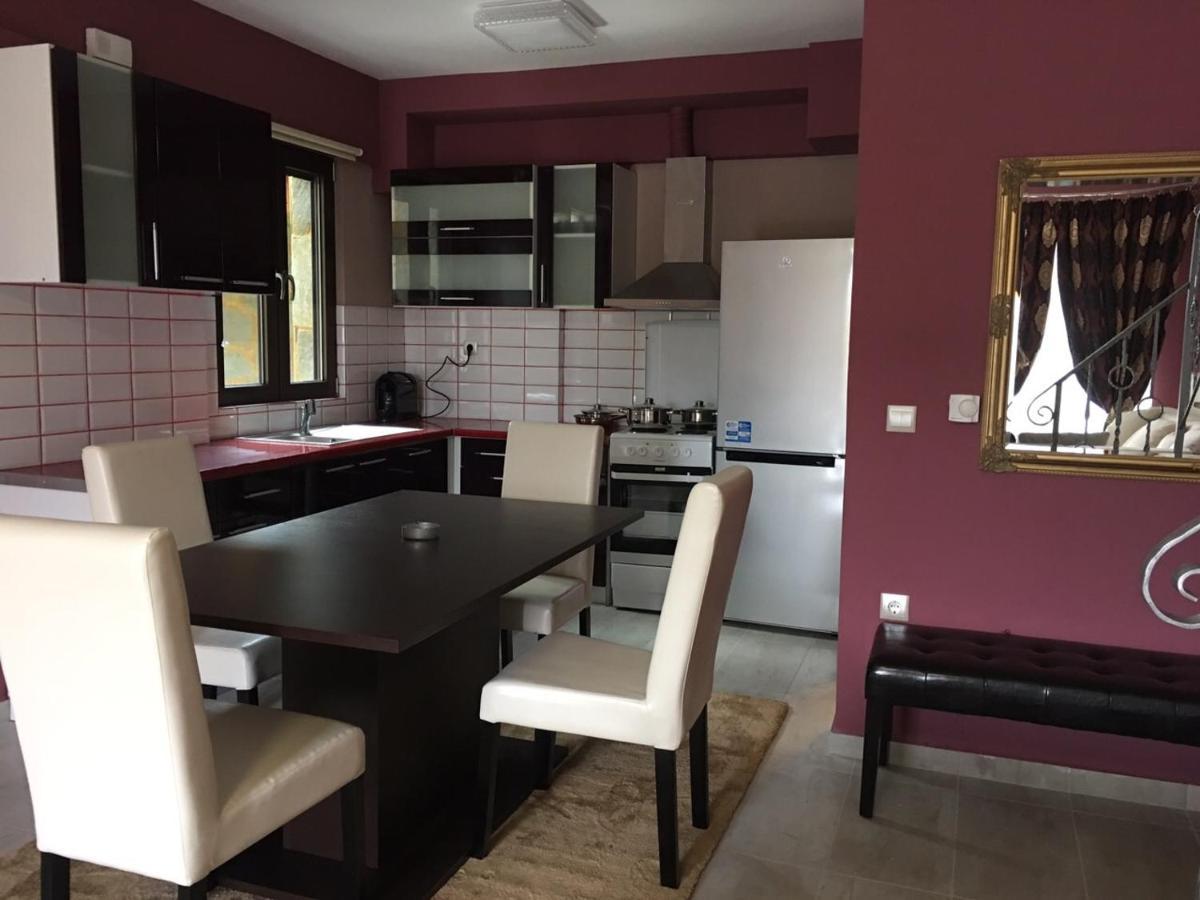 Archontiko Kirfis In Desfina Aparthotel Kültér fotó